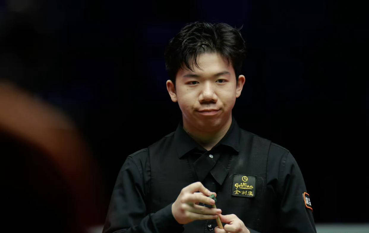 赛前更衣室 赛前更衣室